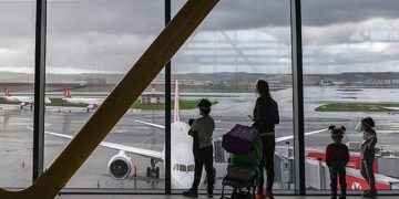 новость 06-04-2026 Ночь на полу: пассажиры „Победы“ застряли в аэропорту без удобств