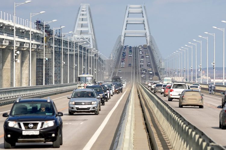 новость 23-04-2026 Крымский мост на майские: полный гид по досмотру, запретам и правилам проезда