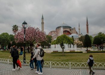 новость 24-04-2026 Стамбул на майские: остались ли бюджетные билеты и стоило ли бронировать заранее?
