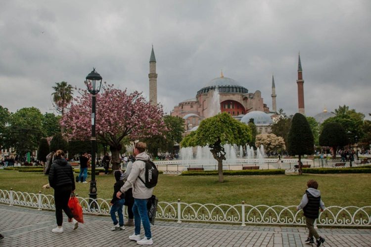 новость 24-04-2026 Стамбул на майские: остались ли бюджетные билеты и стоило ли бронировать заранее?