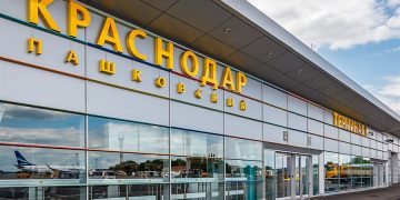 Аэропорт Краснодара — таможенники обнаружили в ручной клади авиационный прибор за 700 000 руб.