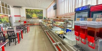 Закрытая столовая в Сириусе — набережную реконструируют до 2029 года