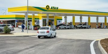 Заправка в Крыму — власти формируют списки на целевые топливные талоны