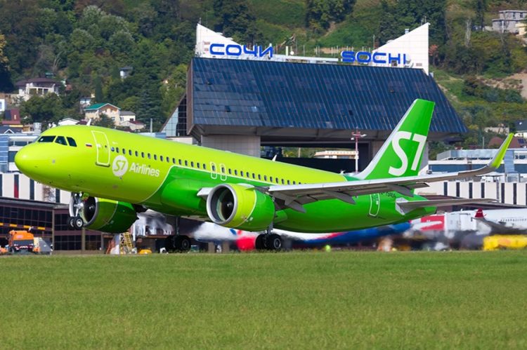 Самолёт S7 Airlines — пилот авиакомпании погиб во время переподготовки в Подмосковье