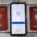 Заявитель заполняет анкету на портале Госуслуги, чтобы срочно оформить загранпаспорт