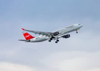 Самолёт Nordwind Airlines в небе — запущены прямые рейсы из трёх городов России