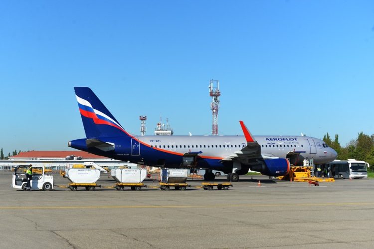 Самолёт «Аэрофлота» в аэропорту Краснодара — с 24 июля возобновляются прямые рейсы в Дубай