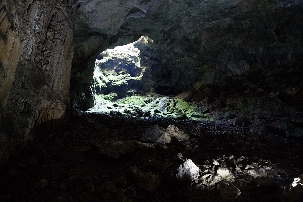 Пещера Эмине-Баир-Хосар. Отверстие вход.