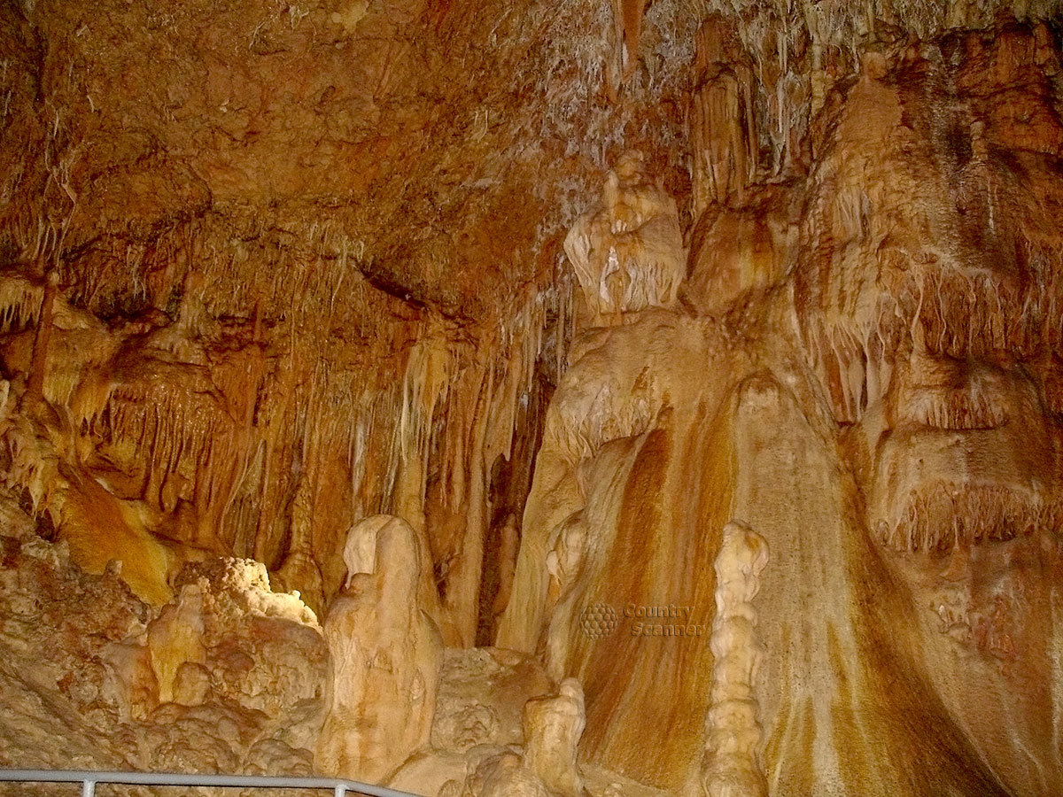 Мраморная пещера. Религиозный зал