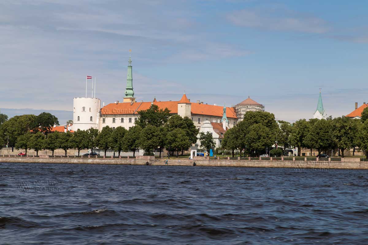 riga_president_palace_countryscanner_ru